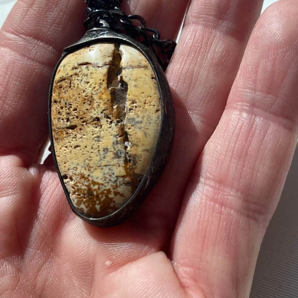 One of a kind stone necklace on dark silver chain - Picture 6 of 8